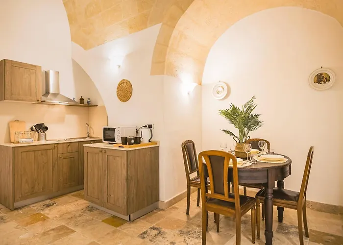 Sassi-suite- Aura - *